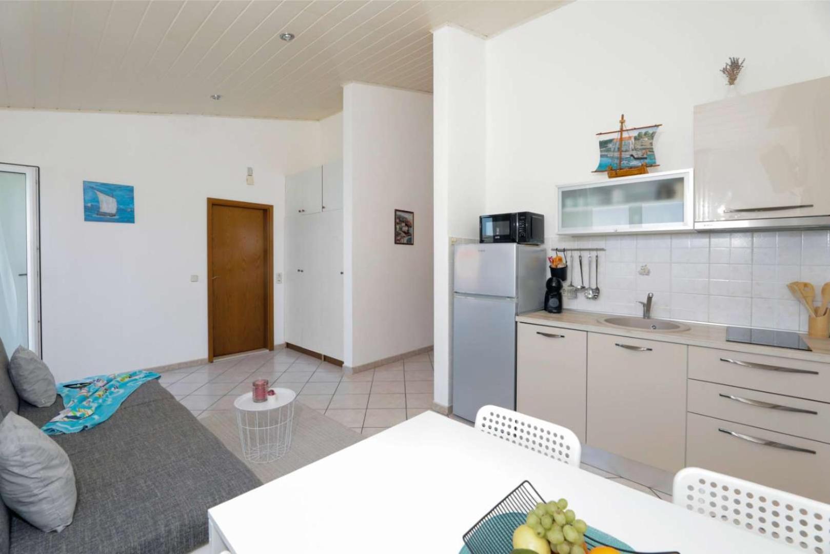 Apartments Lovric Трогир Экстерьер фото